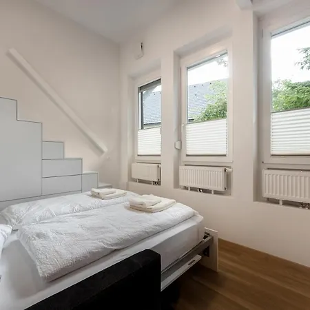 Lägenhet Apartma Juniper *